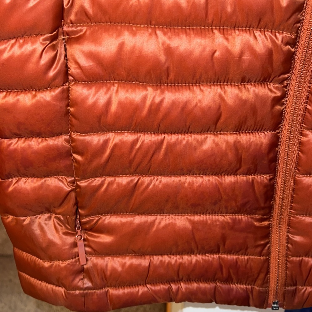 Ultimate Terrain Puffer Lightweight Jacket Burnt … - image 4